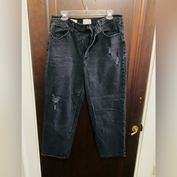 Universal Thread Vintage Straight Denim Jeans - Picture 1 of 3